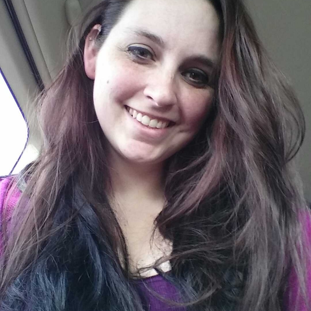 Meet your Posher, Alyssa